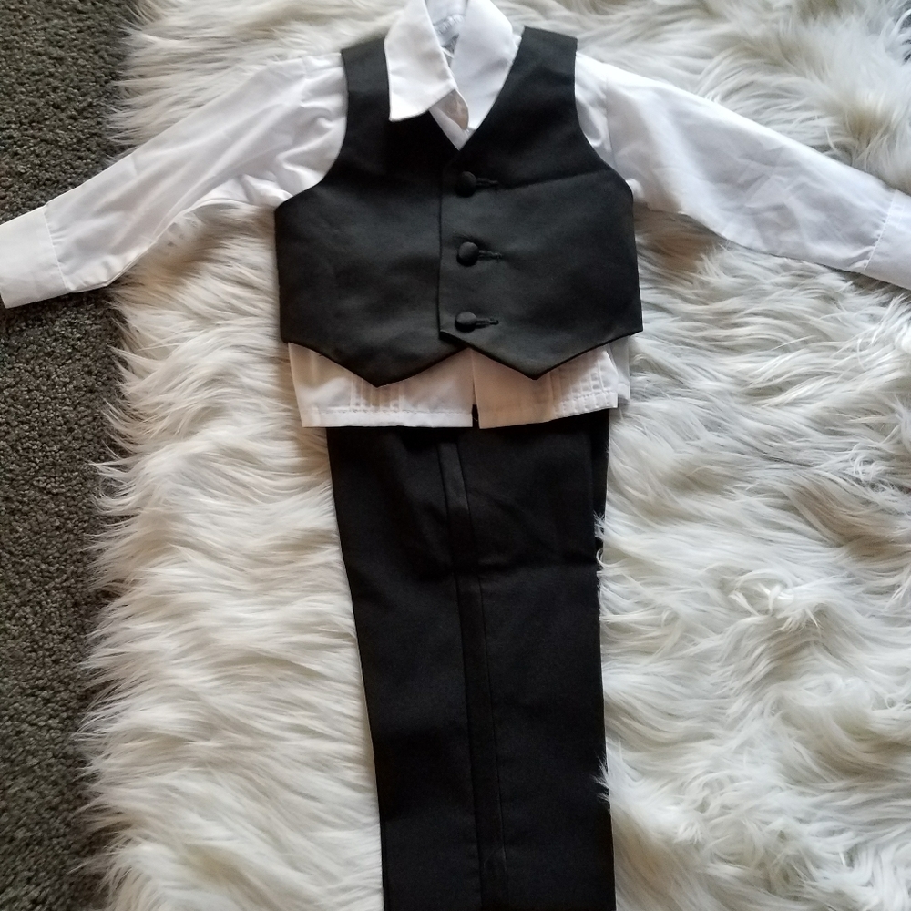 Spring notation boys tuxedo no tie - Picture 7 of 8